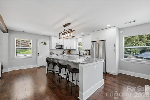 1301 Manchester Lane, Charlotte, NC 28227