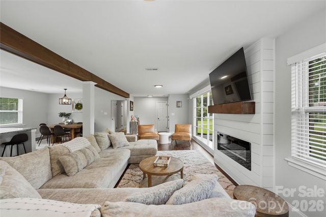 1301 Manchester Lane, Charlotte, NC 28227