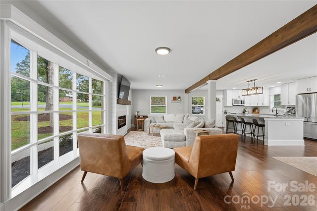 1301 Manchester Lane, Charlotte, NC 28227