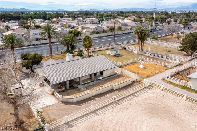 3910 East Russell Road, Las Vegas, NV 89120