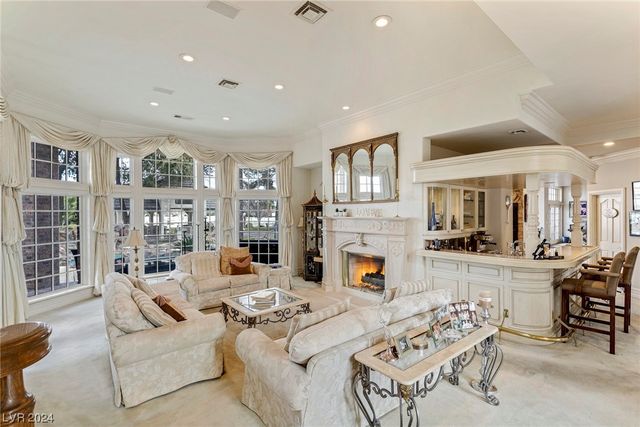 3910 East Russell Road, Las Vegas, NV 89120