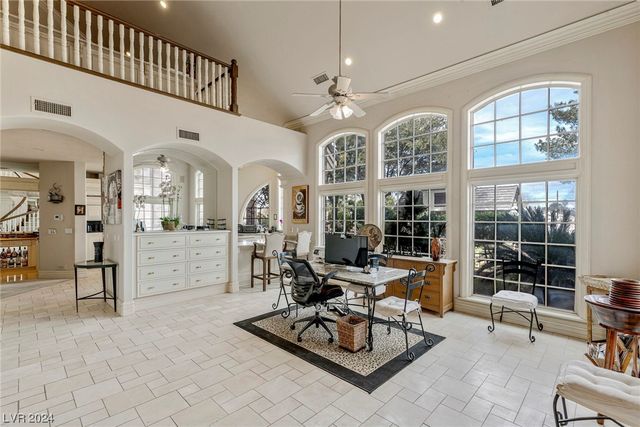 3910 East Russell Road, Las Vegas, NV 89120