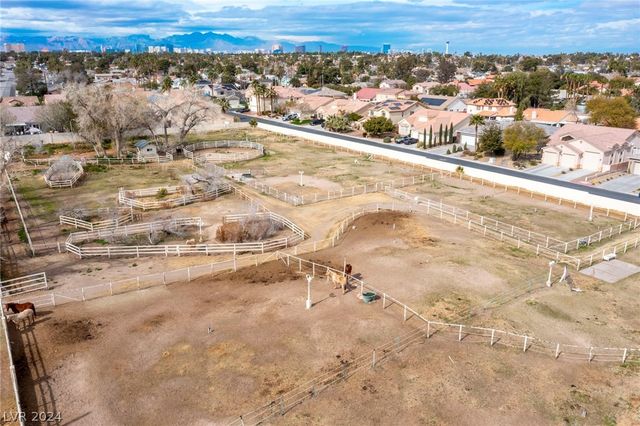 3910 East Russell Road, Las Vegas, NV 89120