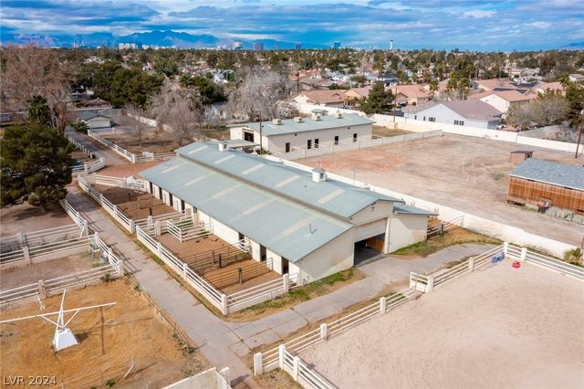 3910 East Russell Road, Las Vegas, NV 89120