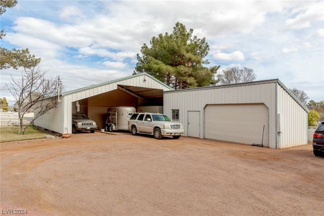 3910 East Russell Road, Las Vegas, NV 89120