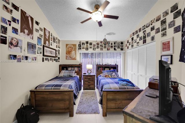 1400 NW 9th Ave C-18, Boca Raton, FL 33486