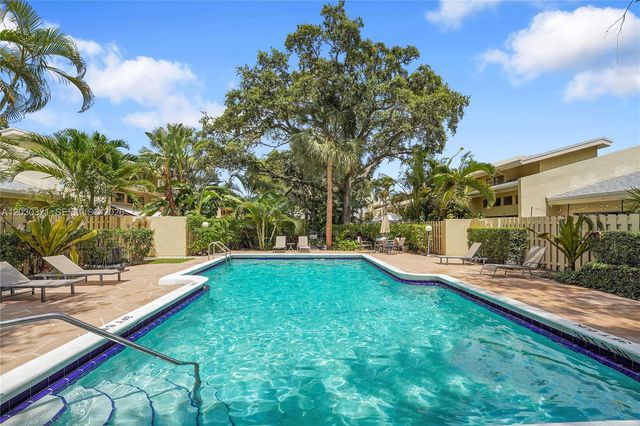 1400 NW 9th Ave C-18, Boca Raton, FL 33486