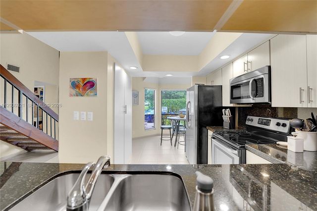 1400 NW 9th Ave C-18, Boca Raton, FL 33486