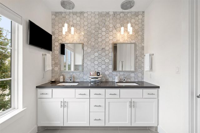 408 Rose Branch WAY 24, Austin, TX 78738