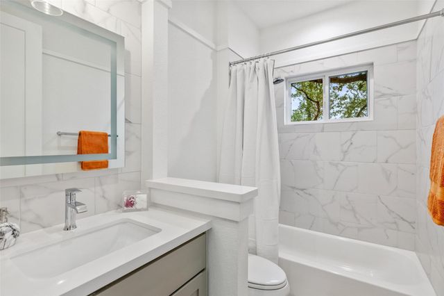 408 Rose Branch WAY 24, Austin, TX 78738