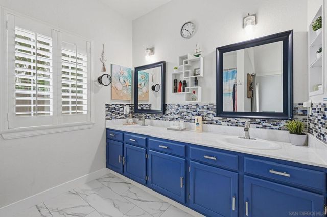 901 Rose Arbor Drive, San Marcos, CA 92078