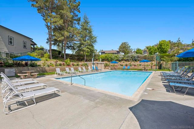 901 Rose Arbor Drive, San Marcos, CA 92078