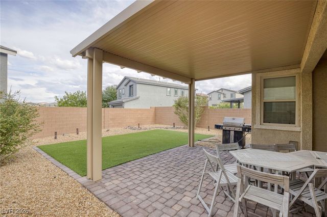 976 Bluebell Brook Street, Henderson, NV 89052