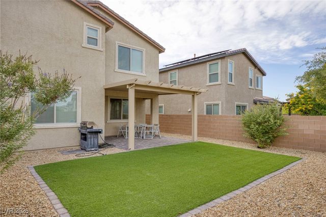 976 Bluebell Brook Street, Henderson, NV 89052