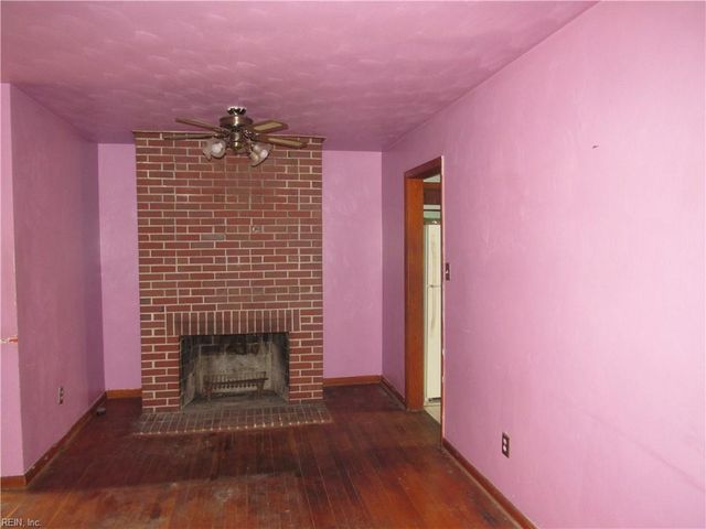 10 W Walker RD, Hampton, VA 23666