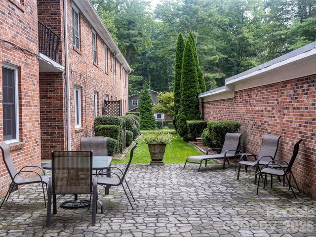 102 Boyd Drive 5C, Flat Rock, NC 28731