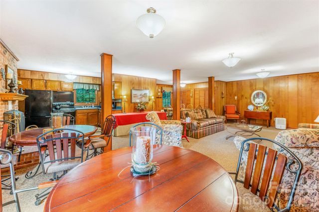 102 Boyd Drive 5C, Flat Rock, NC 28731