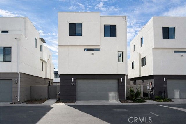 2173 Swaim Way, Tustin, CA 92782