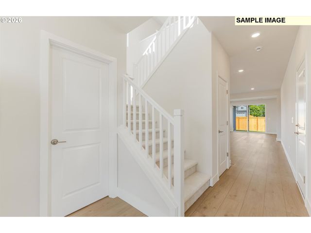 27260 Sw Larkspur Ter, Wilsonville, OR 97070