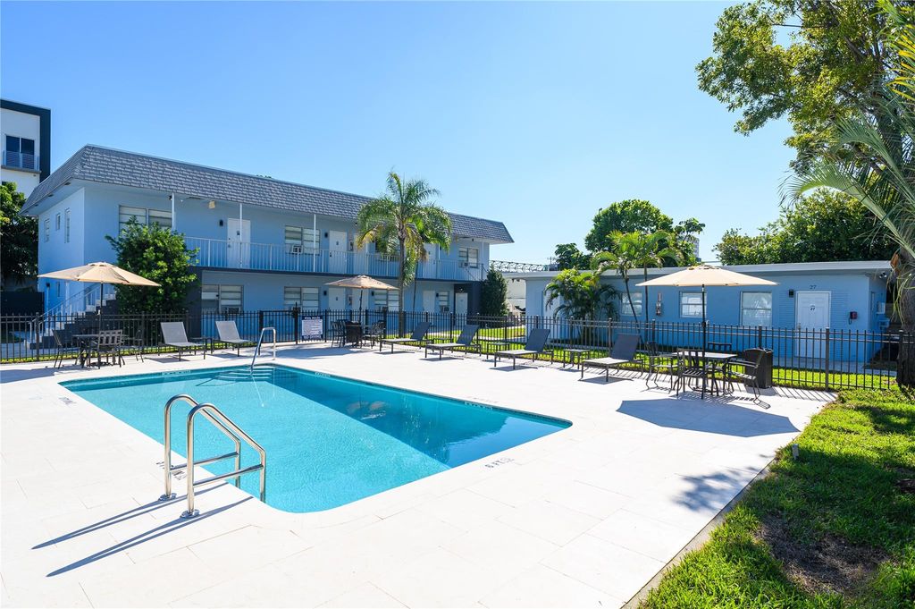 1020 N Victoria Park Rd 15, Fort Lauderdale, FL 33304