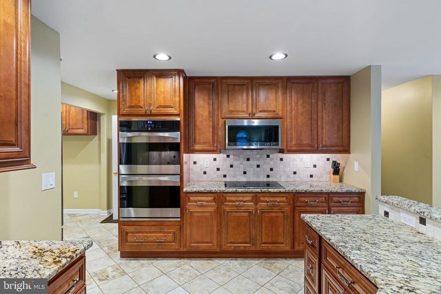 6647 MORRIS RD, Spotsylvania, VA 22551