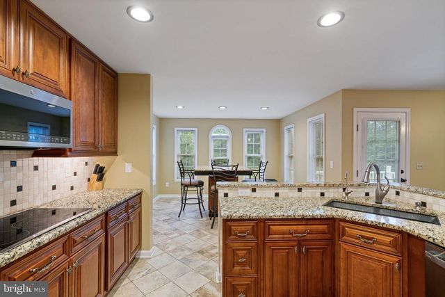 6647 MORRIS RD, Spotsylvania, VA 22551