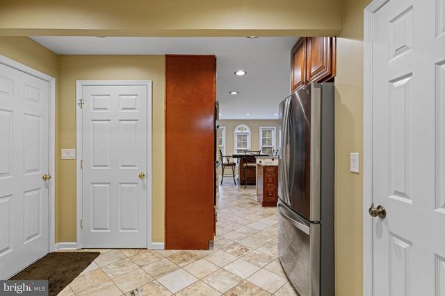 6647 MORRIS RD, Spotsylvania, VA 22551