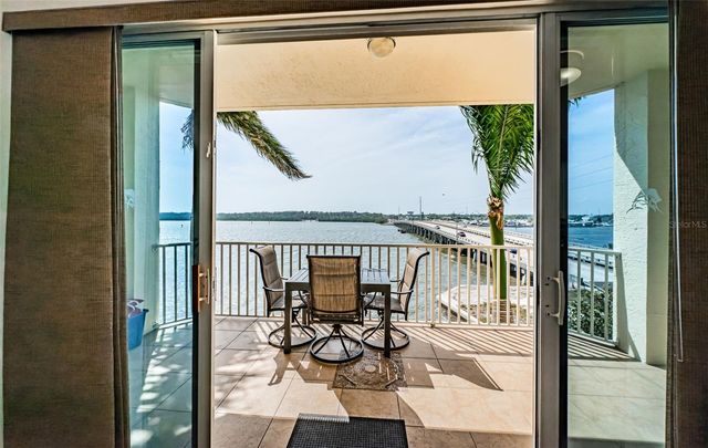 8800 BAY PINES BOULEVARD 303, St Petersburg, FL 33709