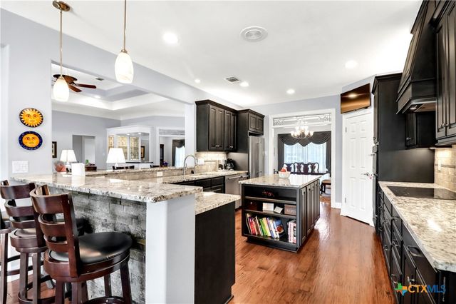317 Sol Del Rio, Seguin, TX 78155