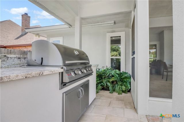 317 Sol Del Rio, Seguin, TX 78155