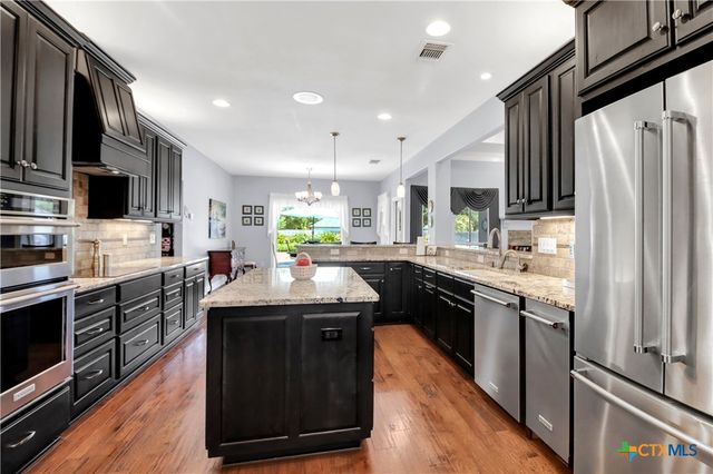317 Sol Del Rio, Seguin, TX 78155