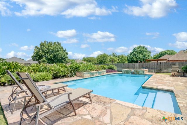 317 Sol Del Rio, Seguin, TX 78155