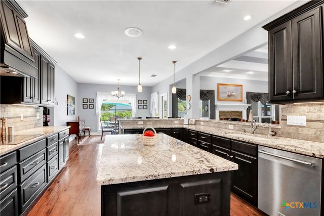 317 Sol Del Rio, Seguin, TX 78155