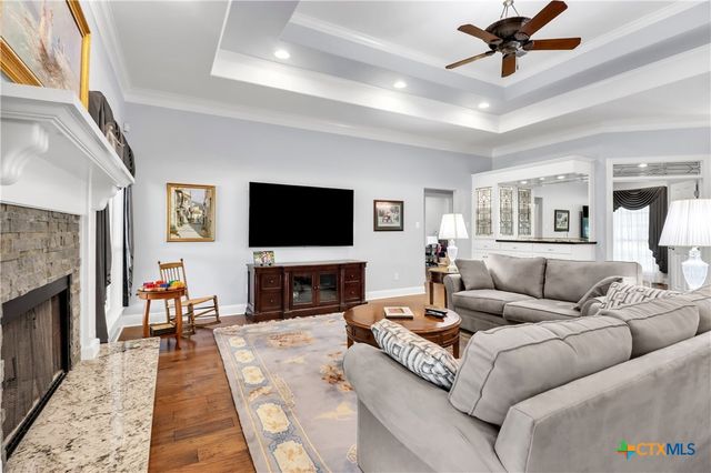 317 Sol Del Rio, Seguin, TX 78155