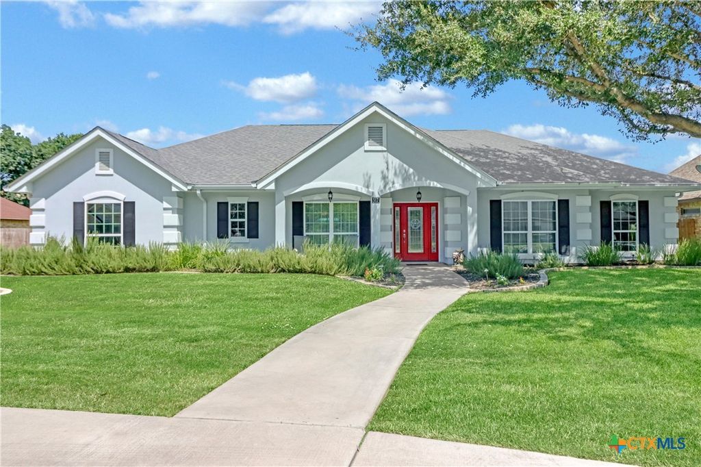 317 Sol Del Rio, Seguin, TX 78155