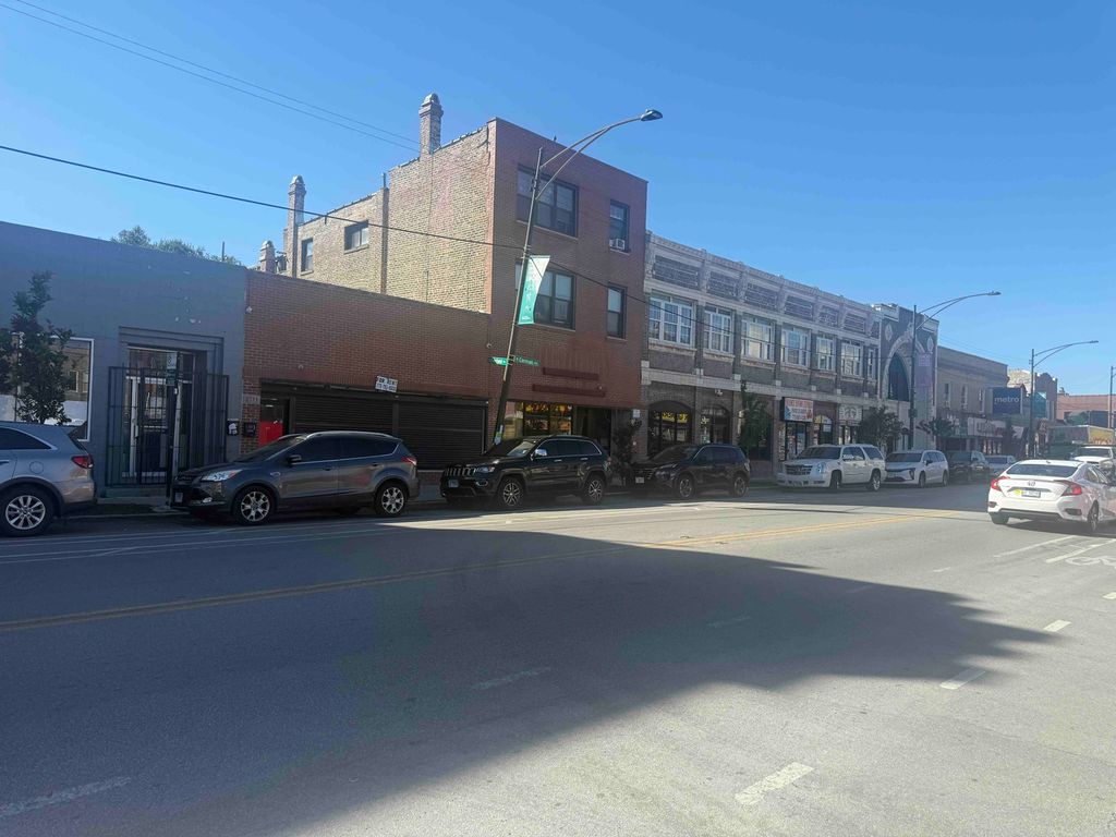 2733 W cermak Road, Chicago, IL 60608 — exterior