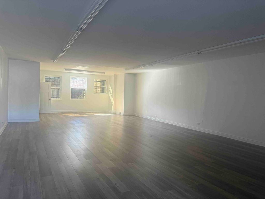 2733 W cermak Road, Chicago, IL 60608 — photo 3