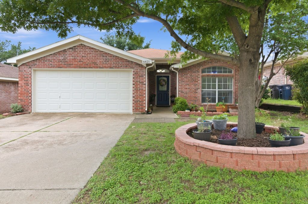 6421 Riverwater Trail, Fort Worth, TX 76179