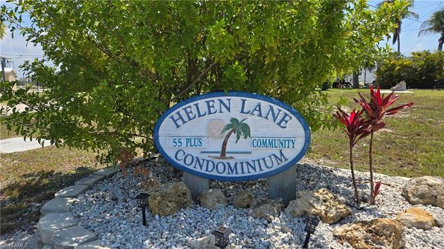 8 Helen LN, Fort Myers Beach, FL 33931