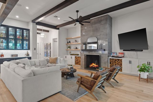 312 Frey St, Boerne, TX 78006