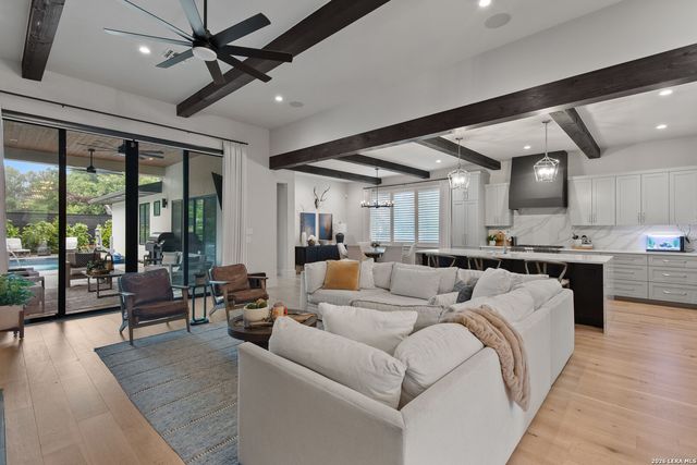 312 Frey St, Boerne, TX 78006