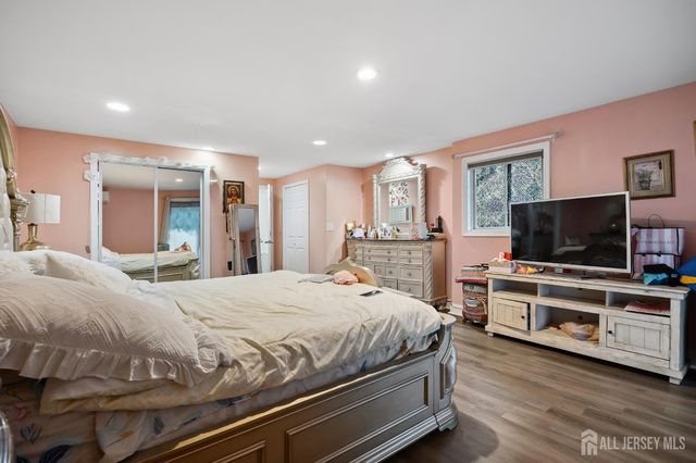147 James Street, Hopelawn, NJ 08861