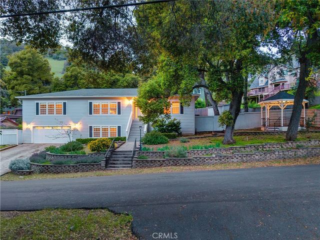 2717 Buckingham Drive, Kelseyville, CA 95451