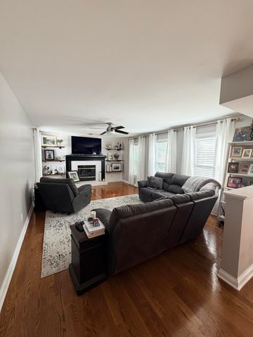 712 Maple Ridge Lane, Lexington, KY 40509