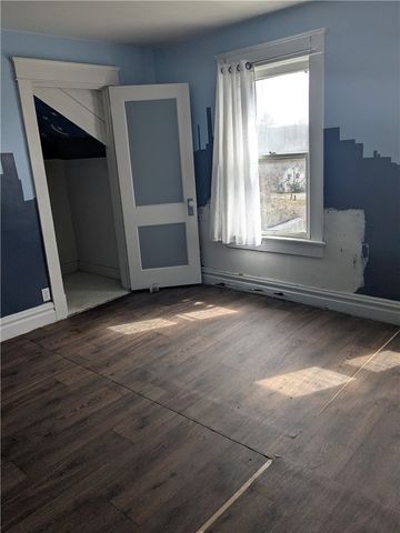 506 E Moody Ave, New Castle, PA 16105