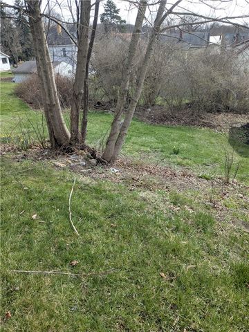 506 E Moody Ave, New Castle, PA 16105