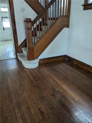 506 E Moody Ave, New Castle, PA 16105