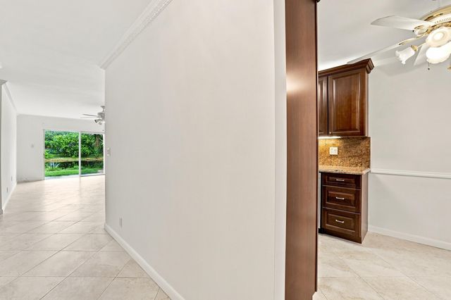 8829 BELLA VISTA Drive 282, Boca Raton, FL 33433