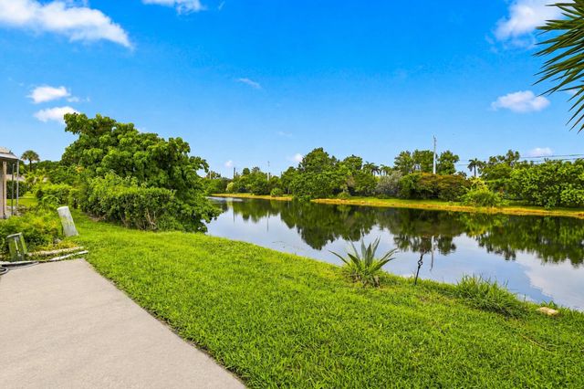8829 BELLA VISTA Drive 282, Boca Raton, FL 33433