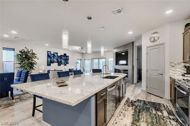 356 Coastal Fog Avenue, Las Vegas, NV 89183